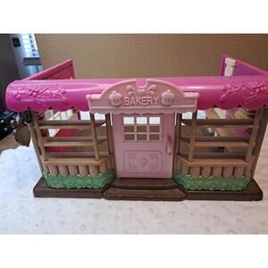 Lil Woodzeez Tickle Your Taste Buds Bakery Building Pink, No Accessories T56